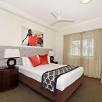 Metro Advance Apartments & Hotel